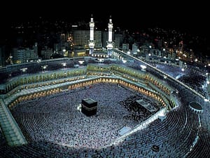 Complete Guide to Umrah from Bangladesh breathtaking view of khana kaba at night by dubaicity dblqo9e